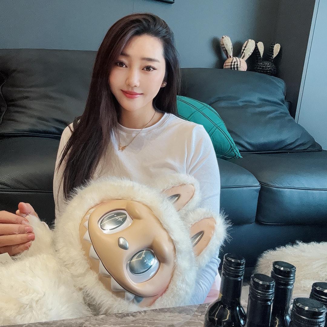 爱贝贝月嫂 育儿嫂梁阿姨