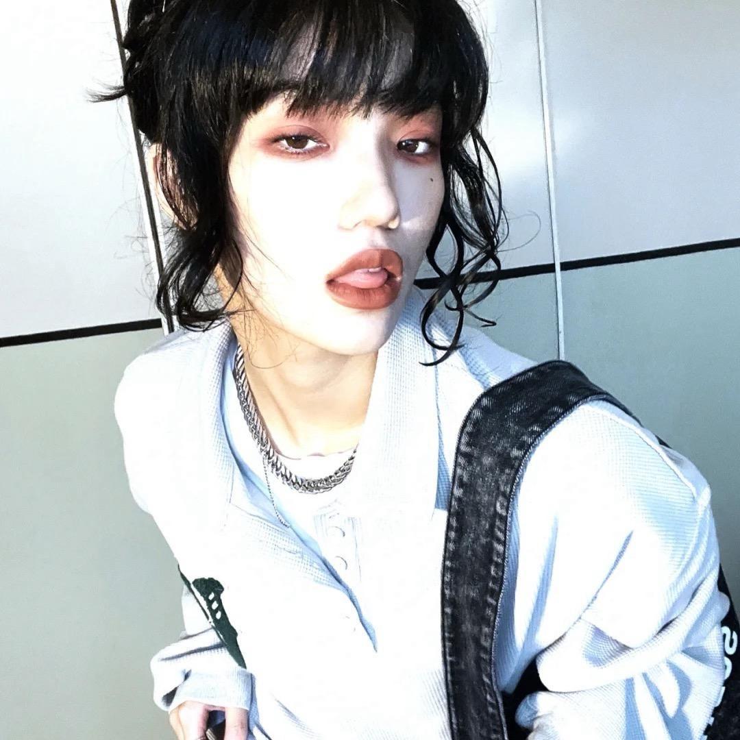 梓洛