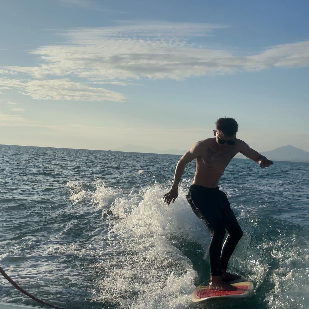 尾波冲浪🏄‍♀️小郭童学