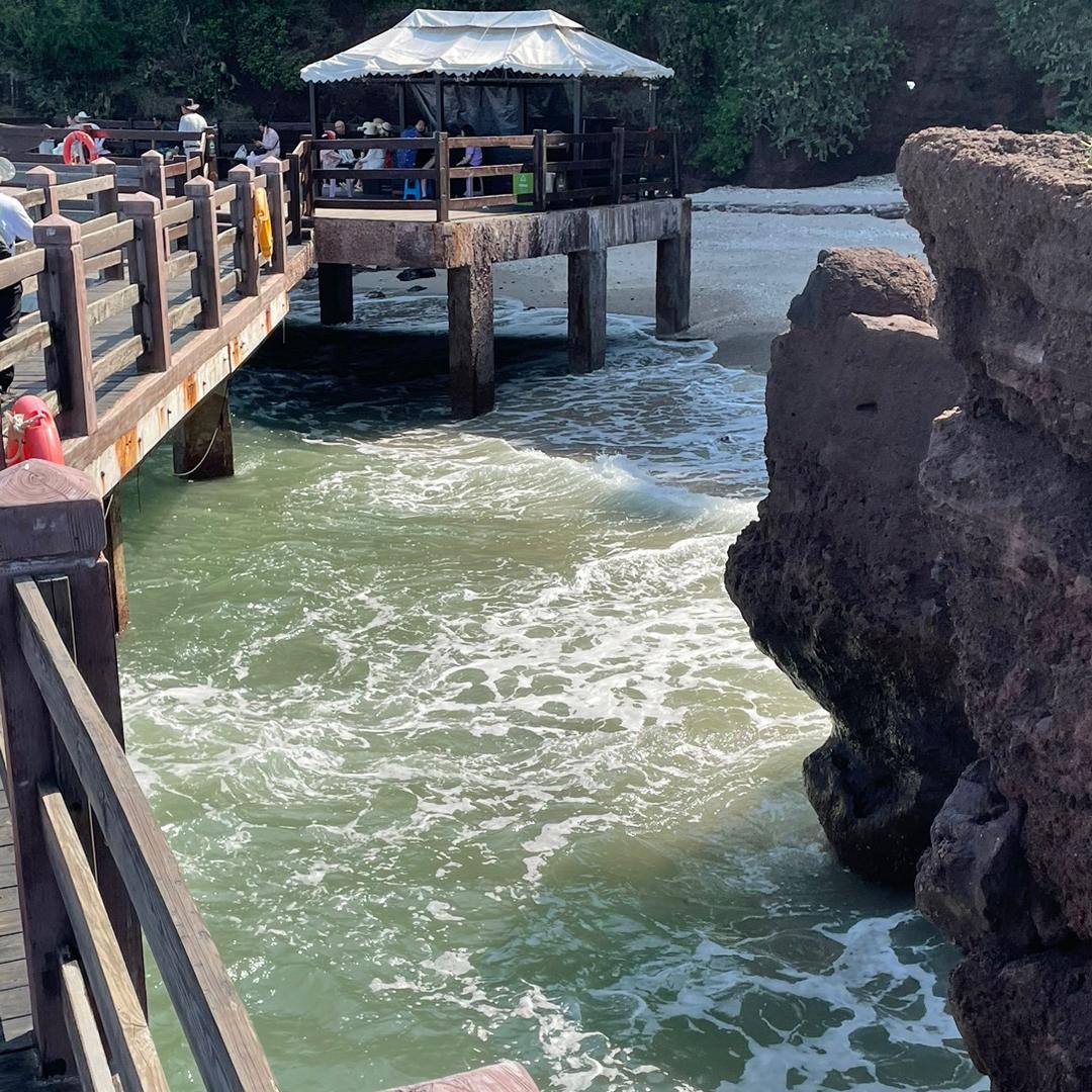 可以闯红绿灯么