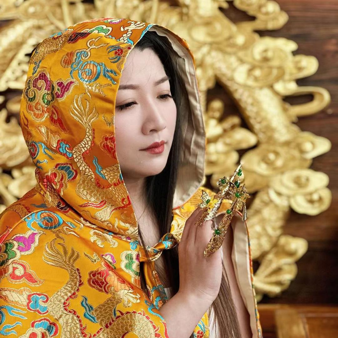 艺间解老师