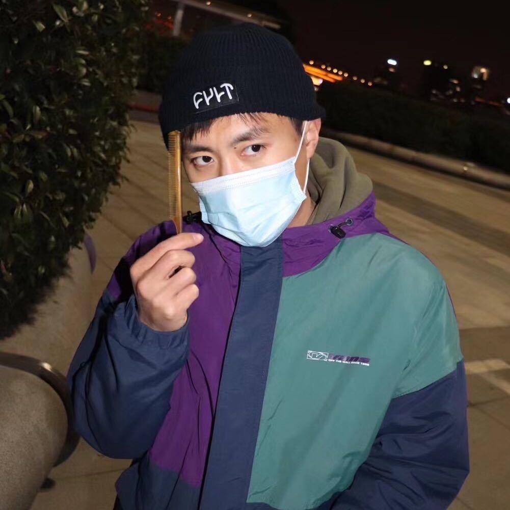 波摩西小帅