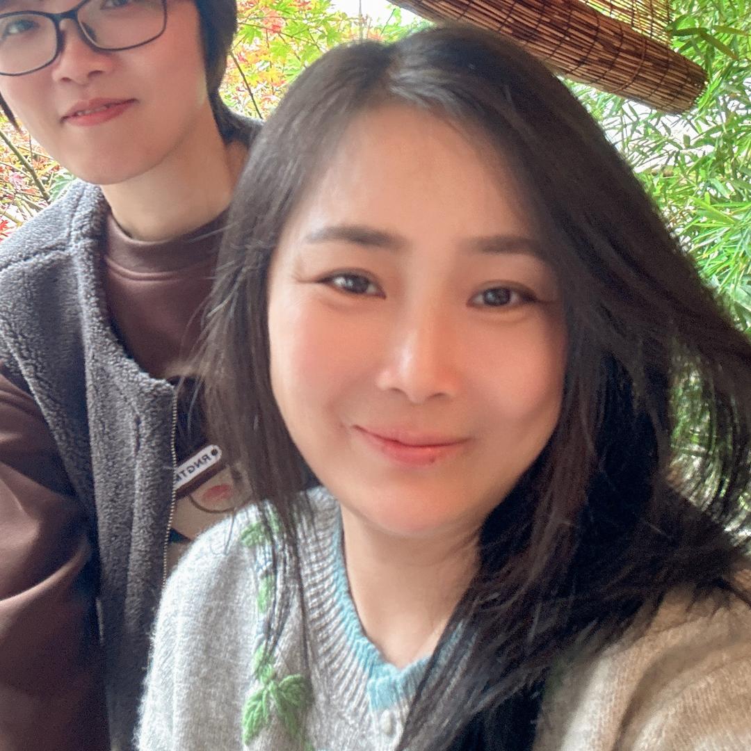 卖汽车配件的嘉嘉