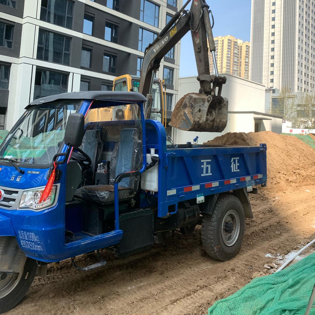 西安60挖机，地库20铲车，三轮车队出租