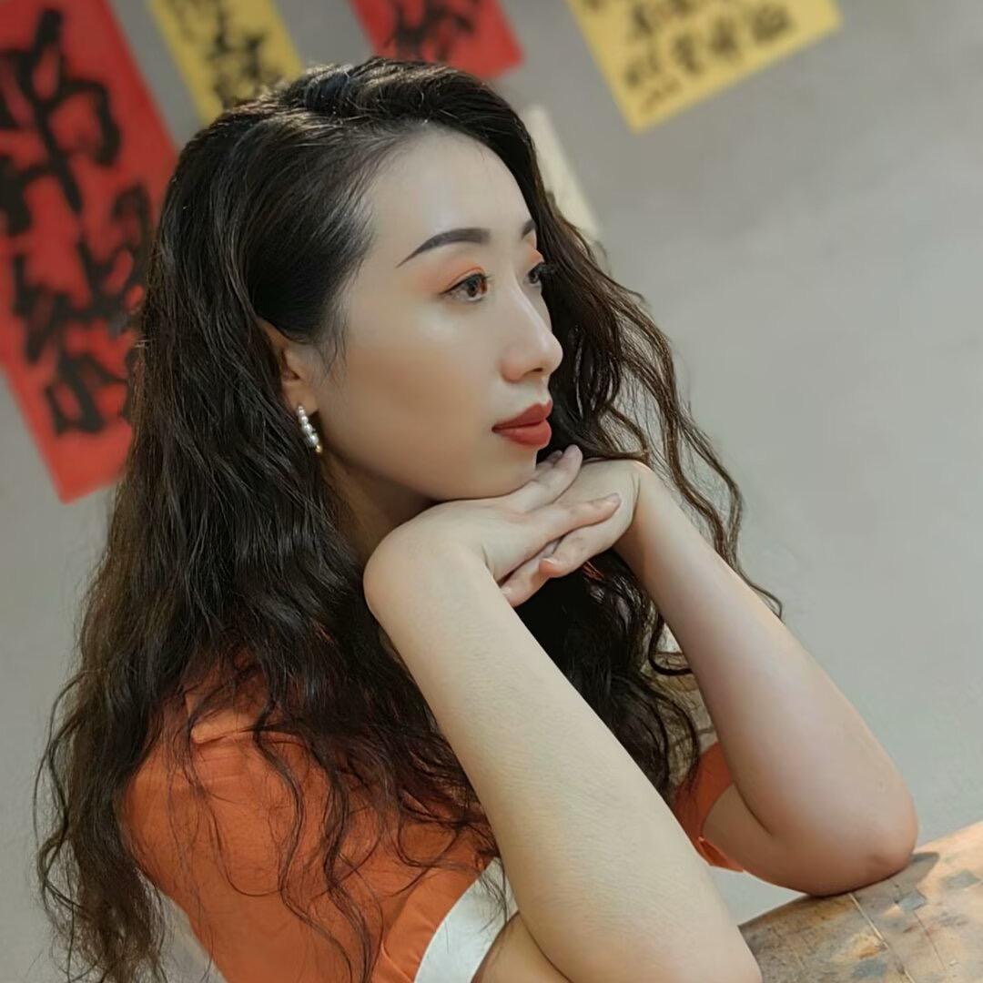 餐餐馋鄢哥