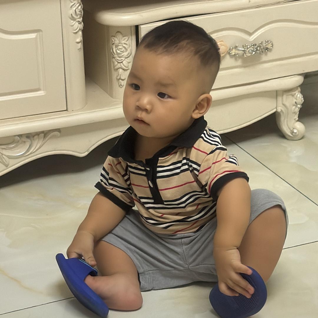 黄豆豆和他的冤种爸妈