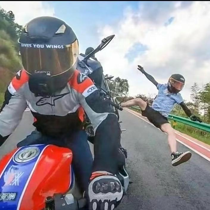 多次拒绝刘亦菲