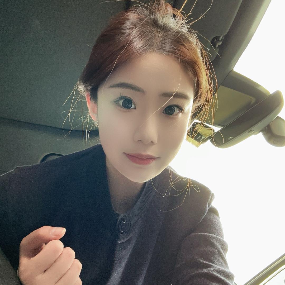 菲菲-