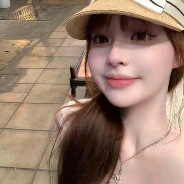 佳佳、