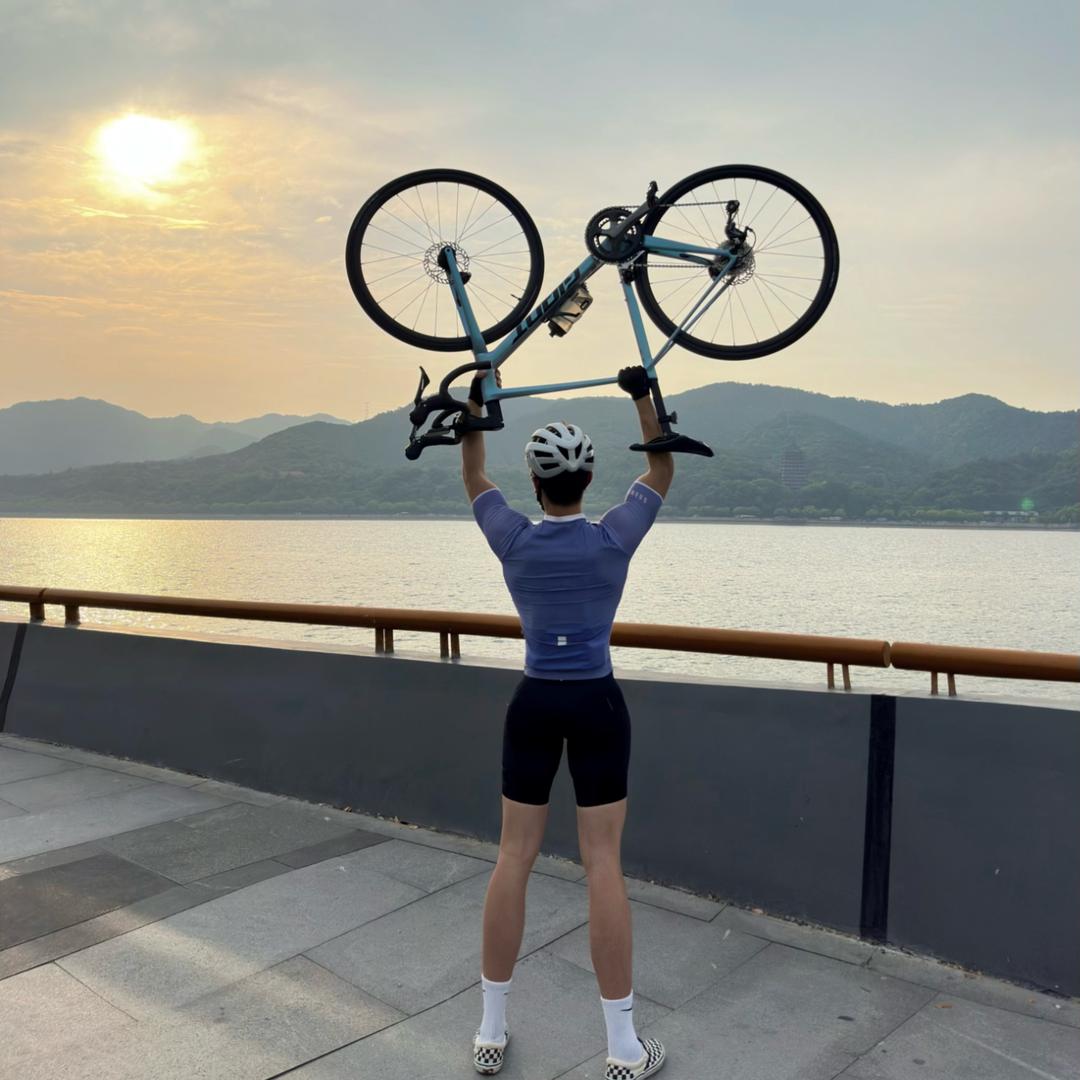 小高骑不快