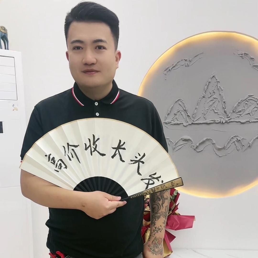 沙河市收头发姚哥（宏鑫发制品工厂）