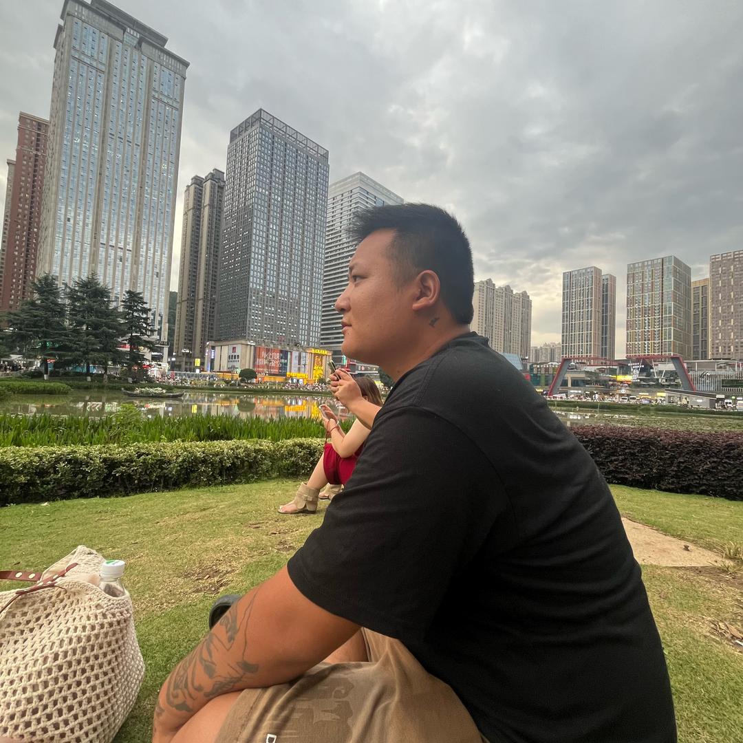 湘见都是陌生人