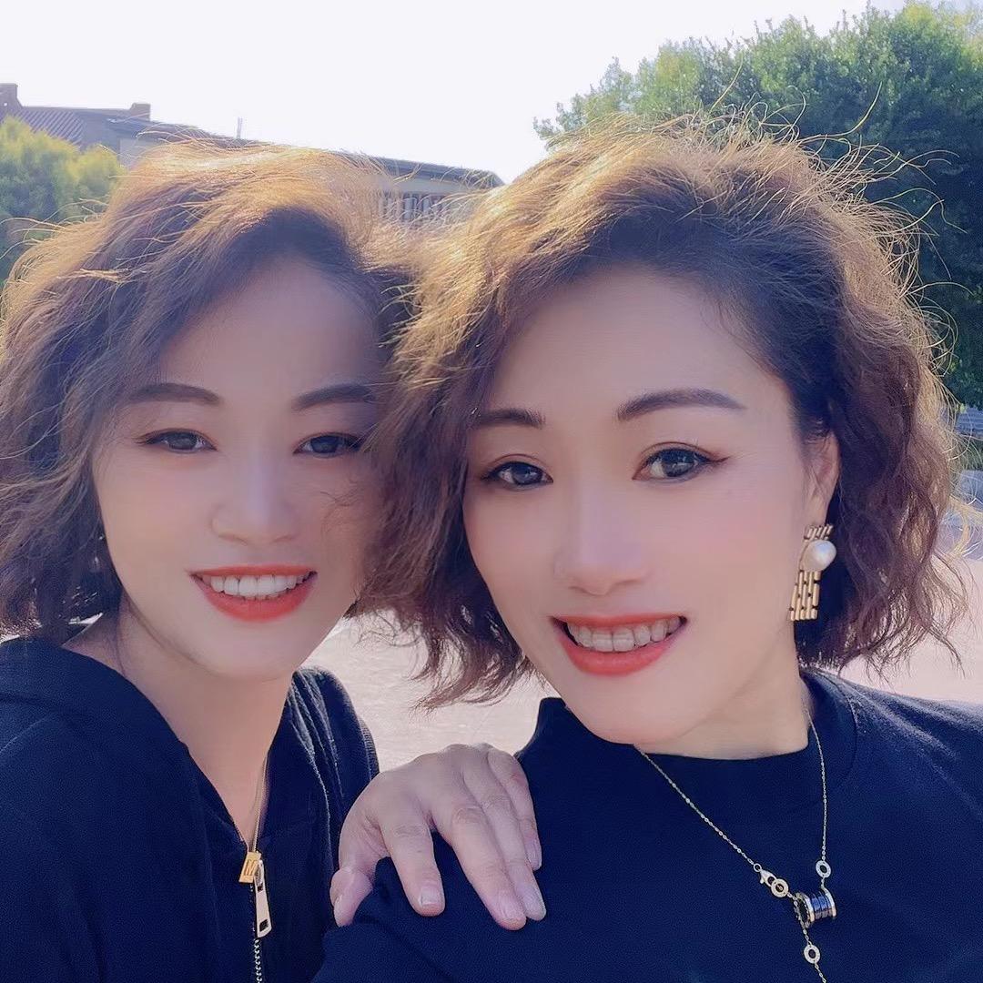 麦麦女装工厂店