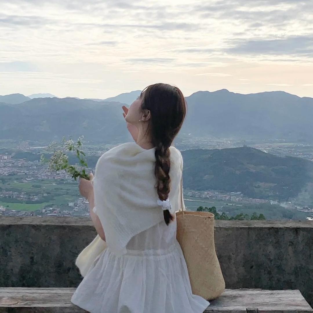 妍子爱穿搭