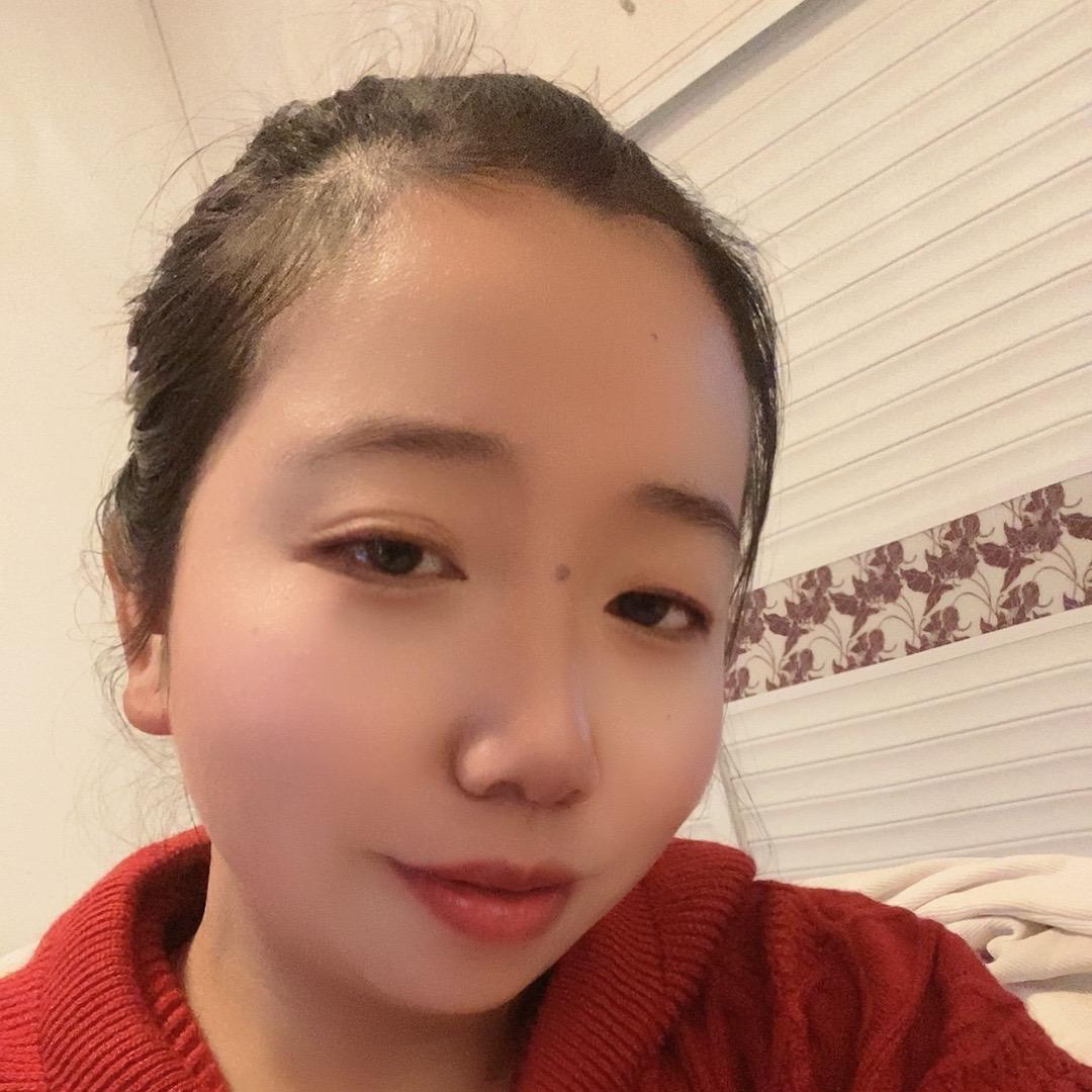 乔乔爱摆摊