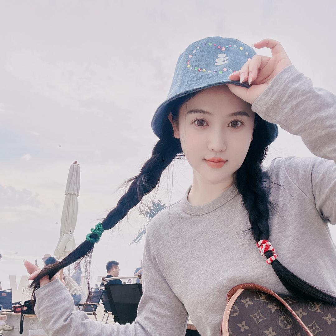 叶赫那拉楠姐姐(中年少女版）