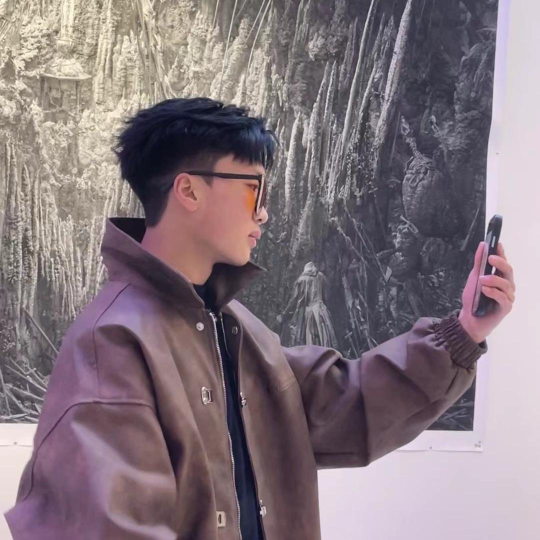 章若男