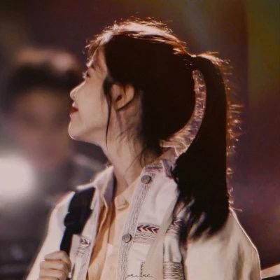 嗑颜少女