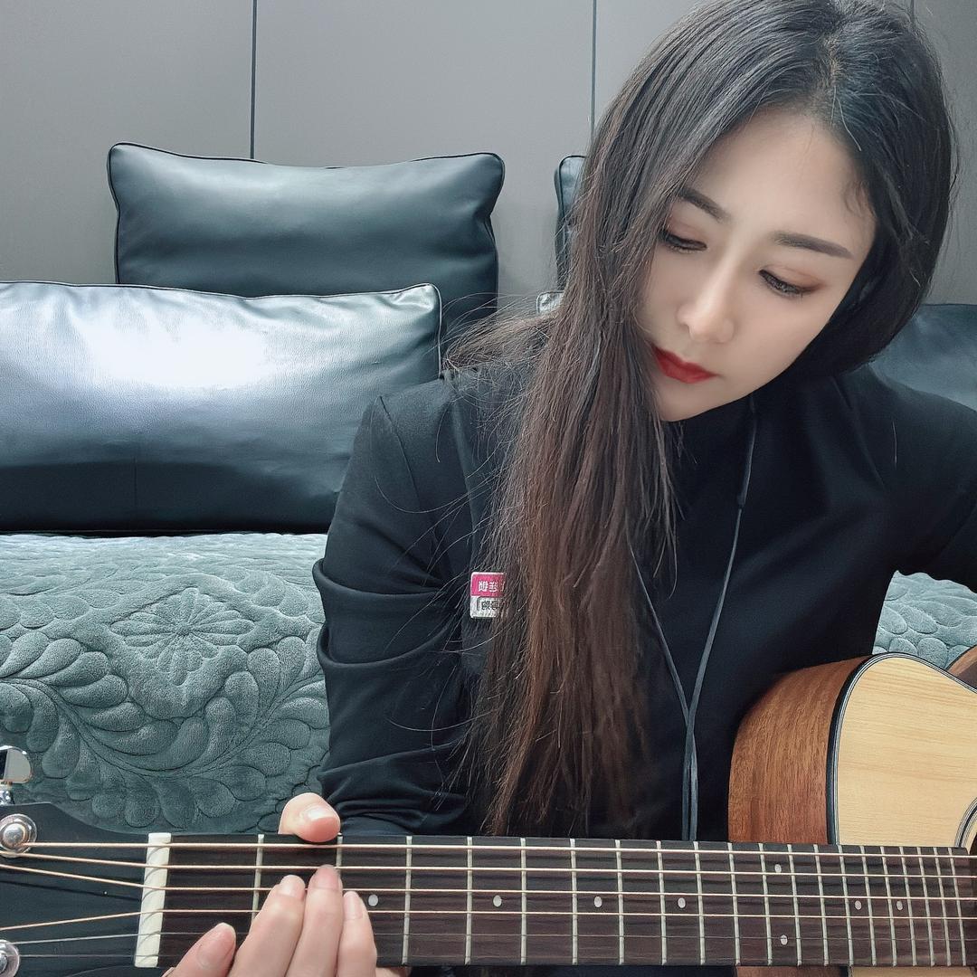 美一佳  李娜