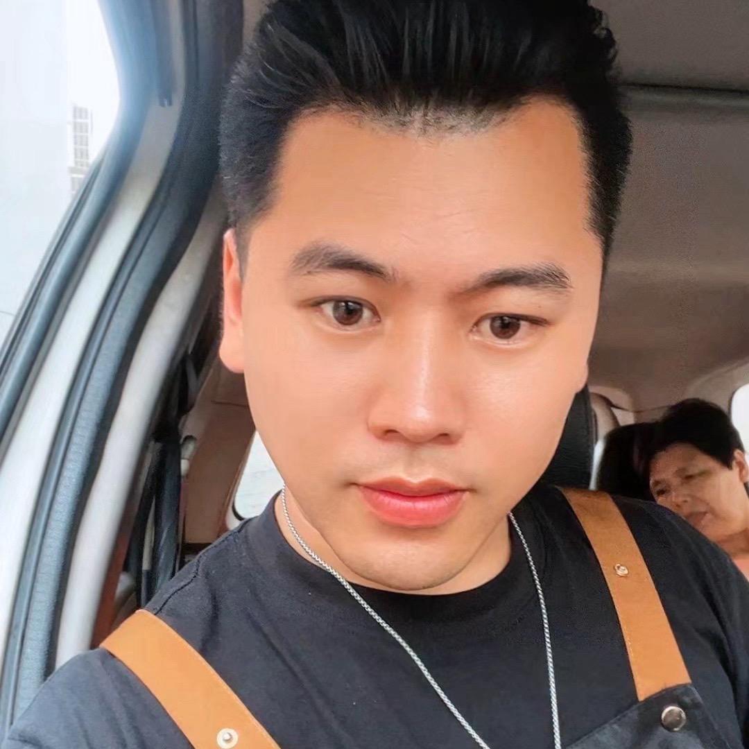 小輝吖😘🎤