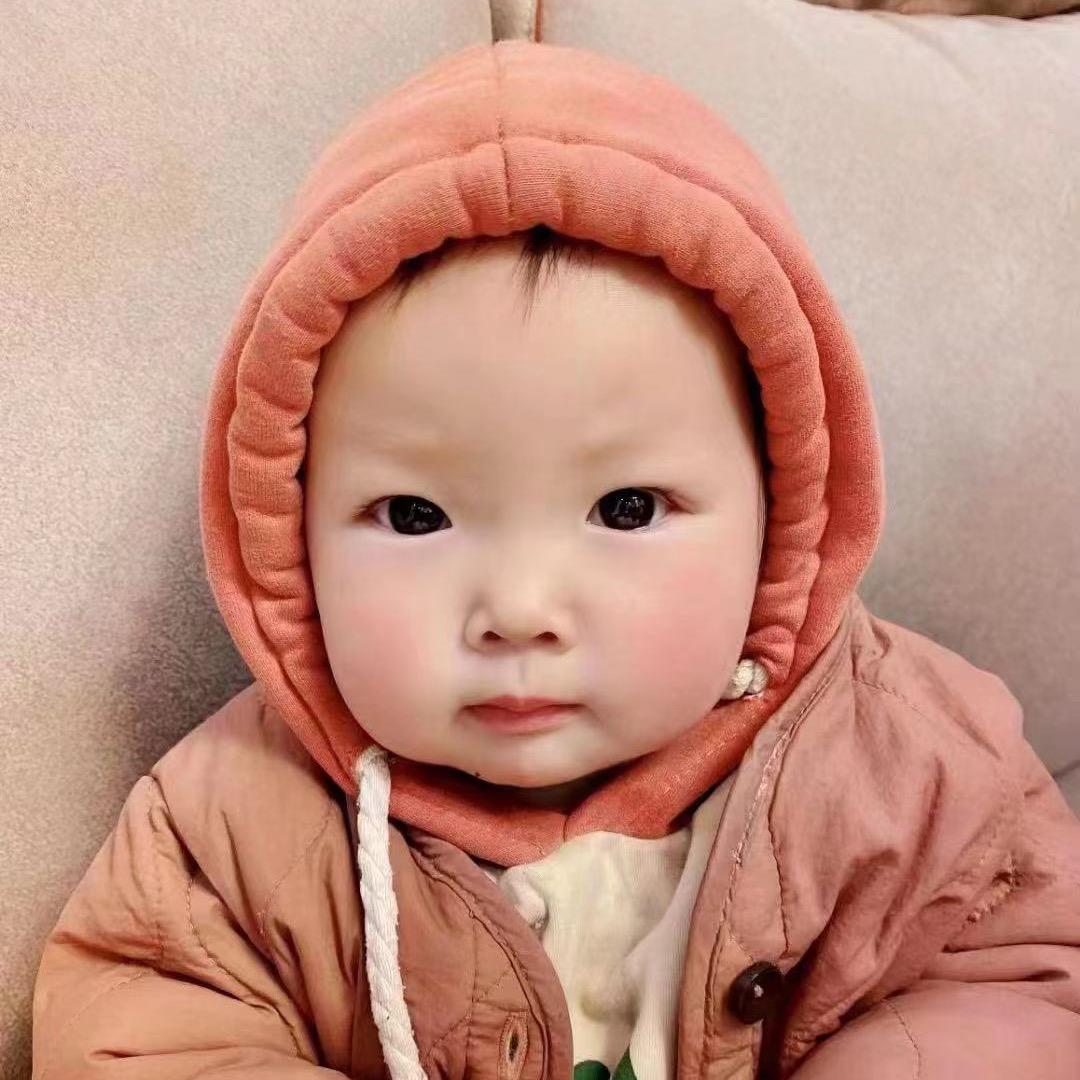 和萱萱宝贝在家