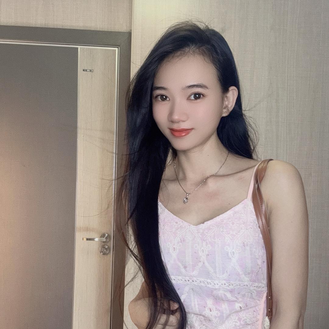 153的大鼻妹