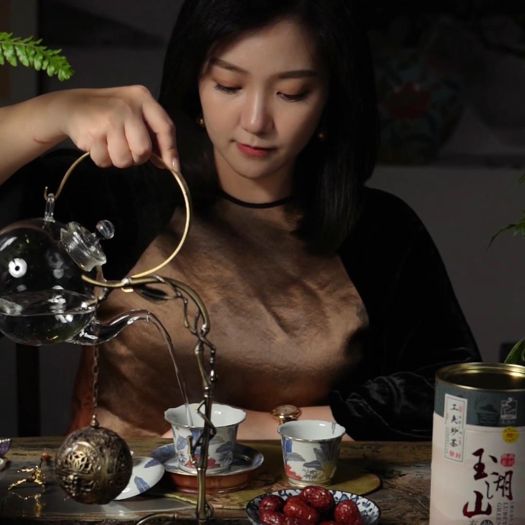 瑜瑜茶话馆