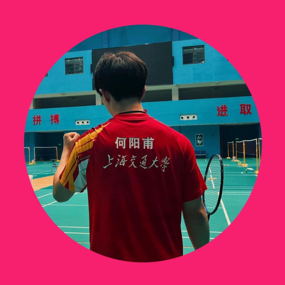 小何同学.飞飞成