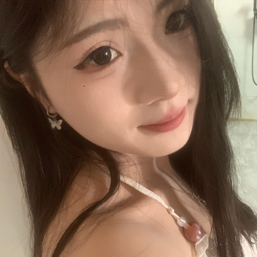 小小.