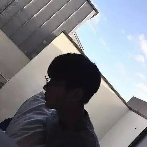 許玖不見头像