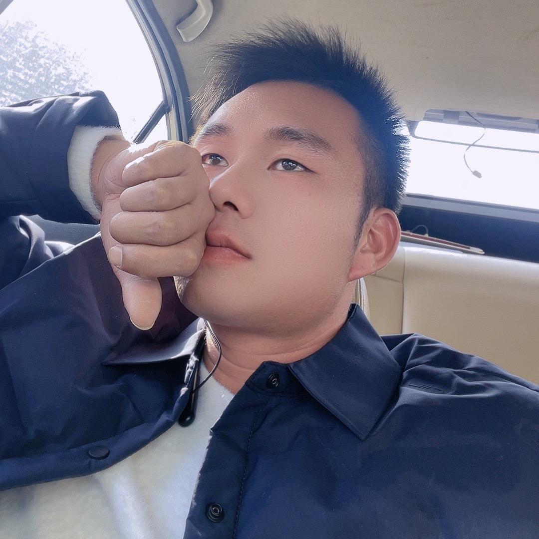 追烛照影