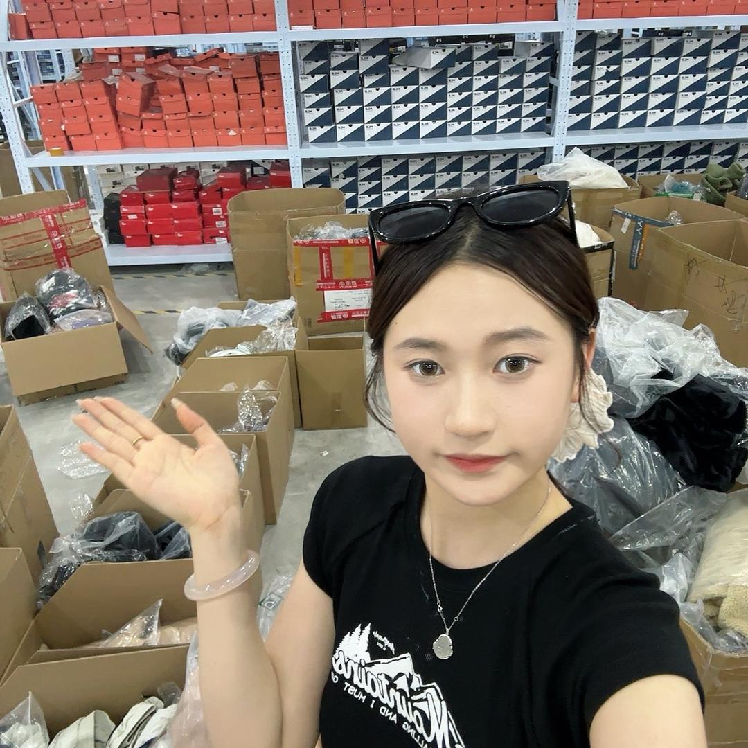 小孙品牌集合仓