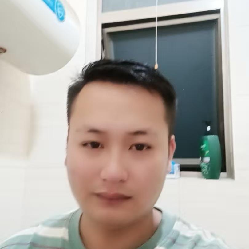 覃某人