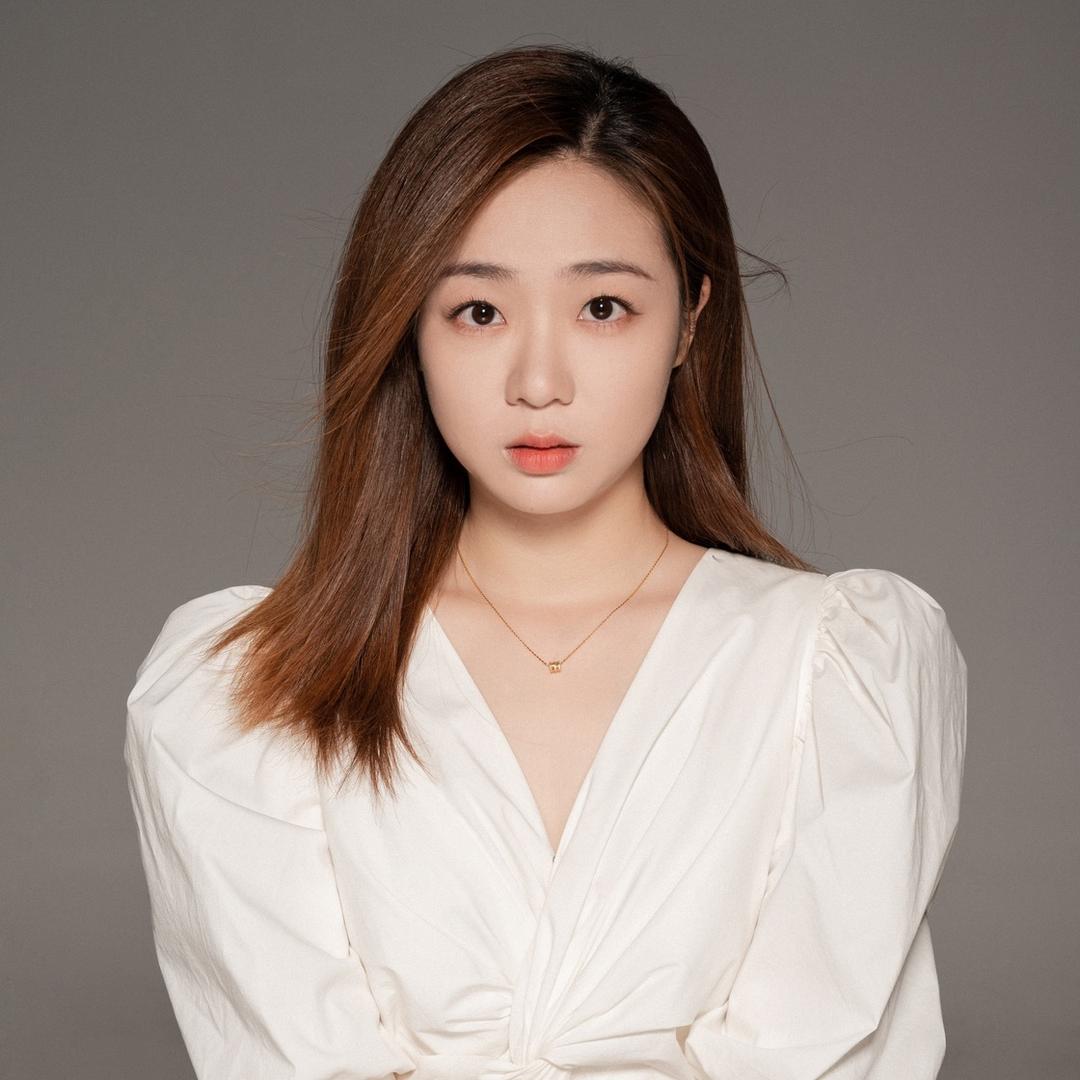 演员齐如意
