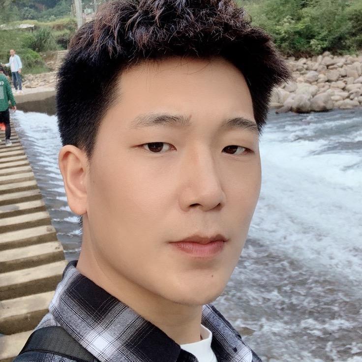 小海收长头发（紫尚美发沙龙）