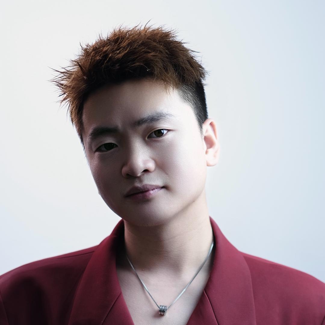 胜忠学烫发
