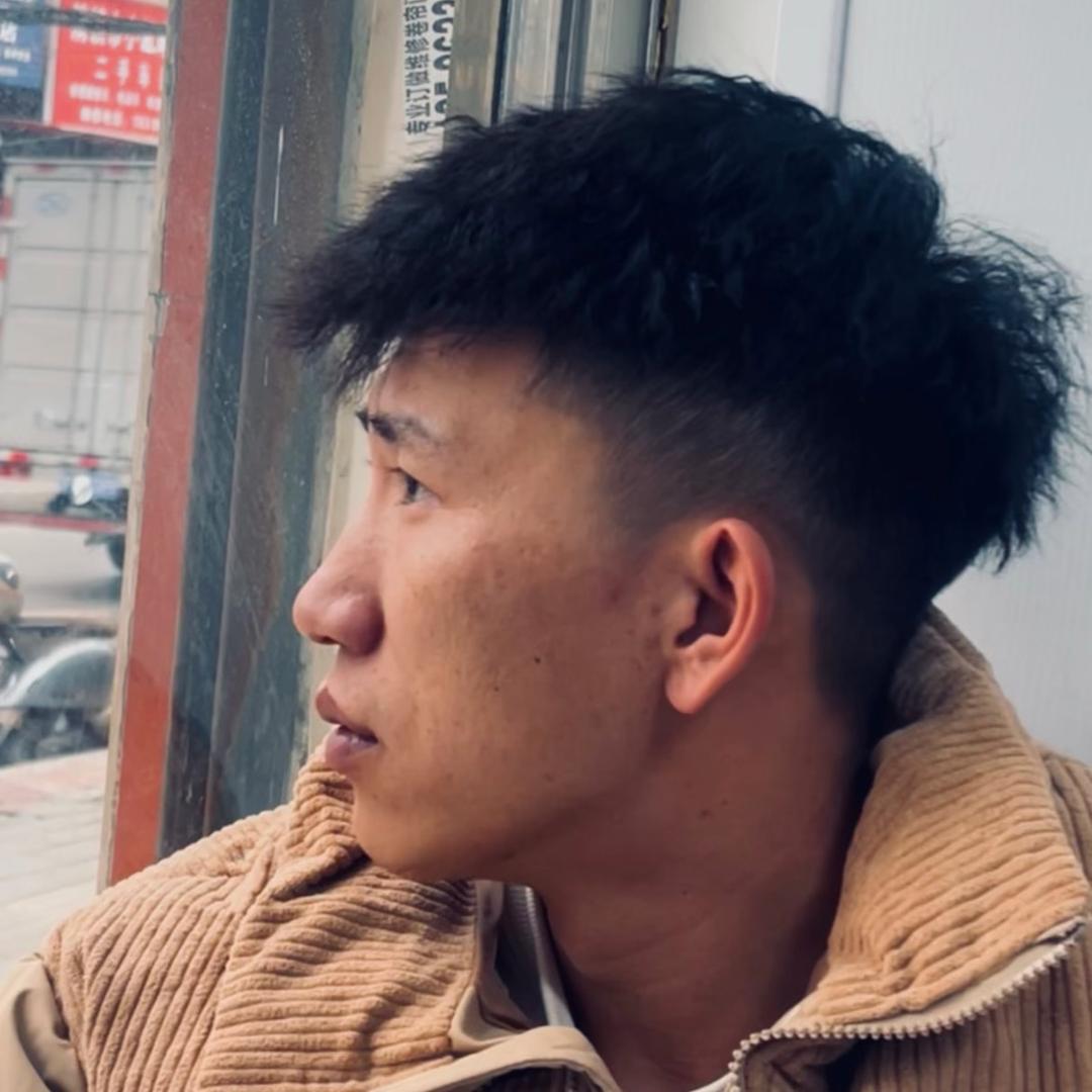 小洋哥.
