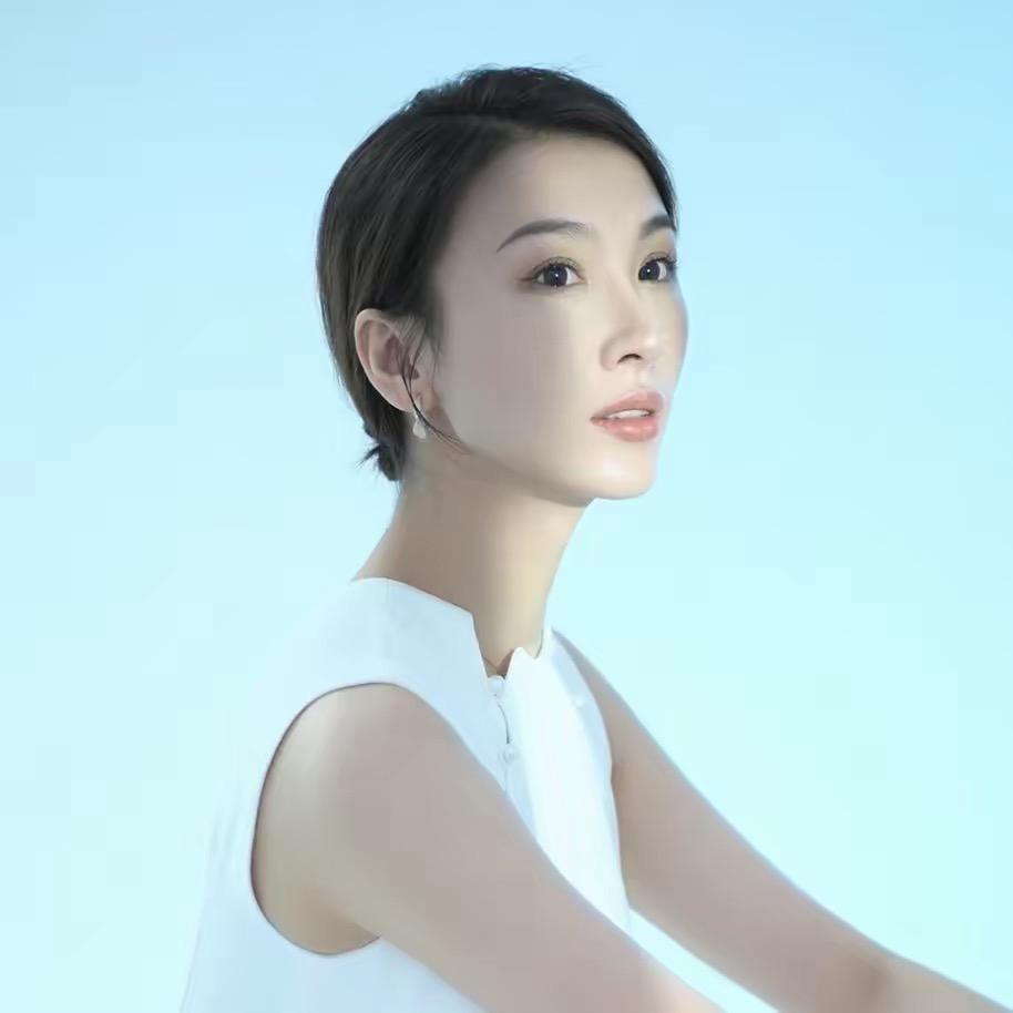 卫卫眼部瑜伽
