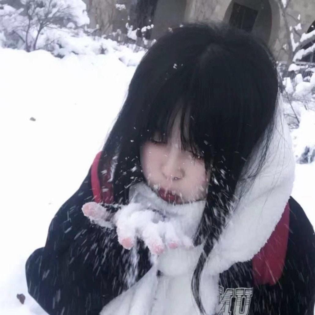小宅薇