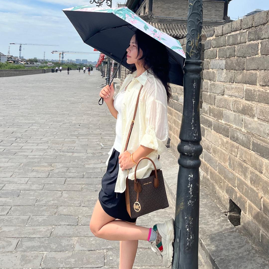 海螺姑娘