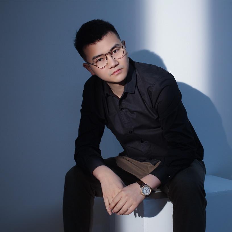 德艺空间设计师  邹春