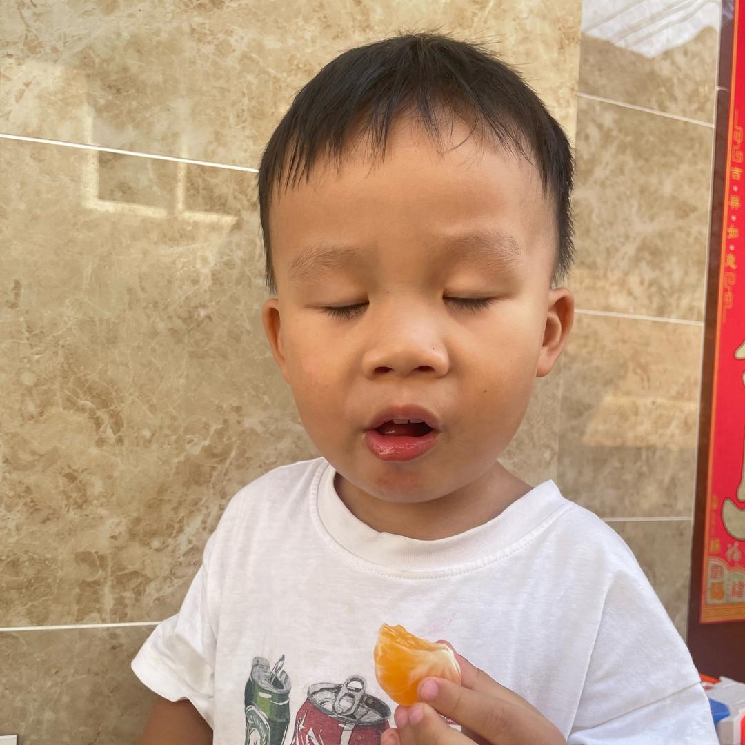 两位领导一个兵