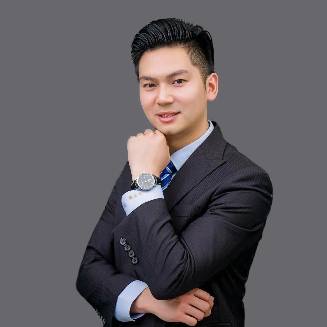 胖杨老婆爱吃螺蛳粉小摊