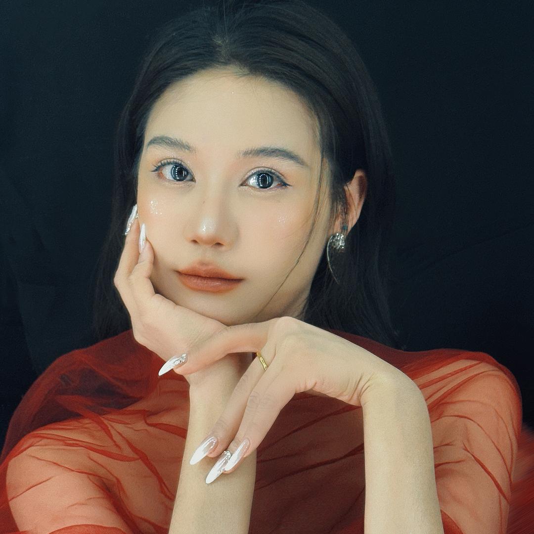 临汾迈瑞蜜婚纱（王荣）