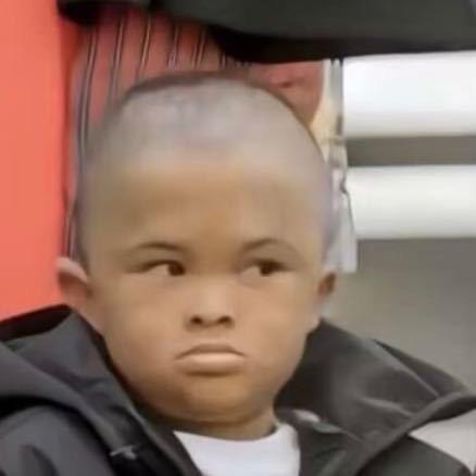 猛踹瘸子那条好腿-