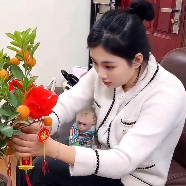 越南萌猴.拉妹妹