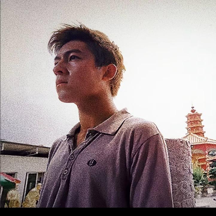 黄昏里的boy