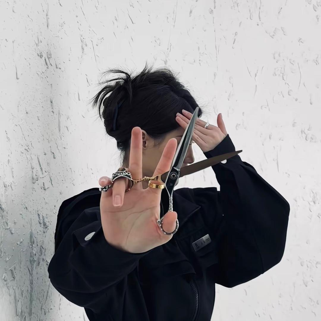 小马哥ღ³私人特助