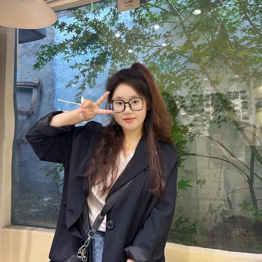 会发亮的惠惠吆☀️