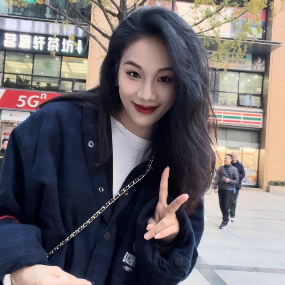 姐姐李李